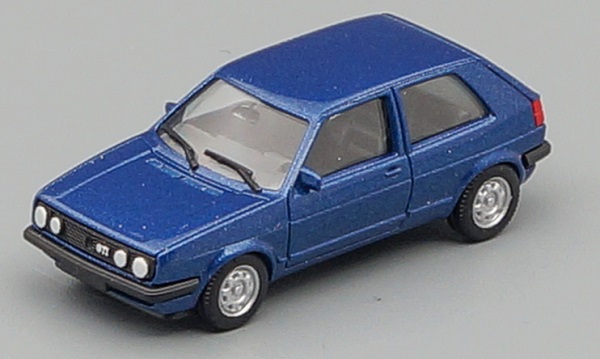 Модель 1:87 VOLKSWAGEN Golf II 2-door GTI, blue metallic