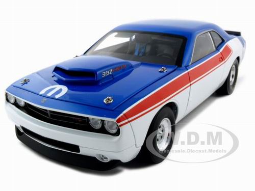 Модель 1:18 Dodge Challenger Concept R/T 392 Super Stock - red/white/blue