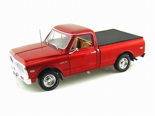 Модель 1:18 Chevrolet CST/10 Fleetside PickUp - red met
