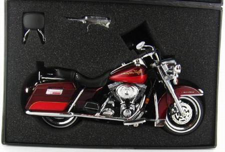 harley-davidson flhr road king motorcycle in crimson red sunglo and candy red sunglo H61-81055 Модель 1:12