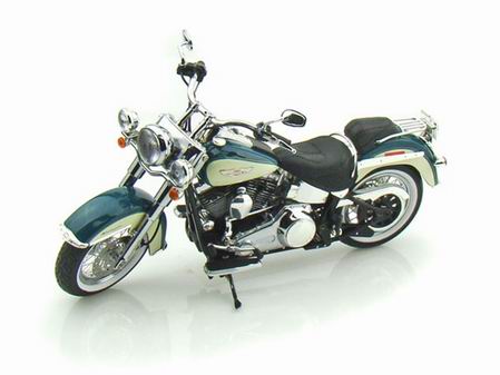 Модель 1:12 Harley-Davidson FLSTN Softail Deluxe Deep - turquoise/antique white
