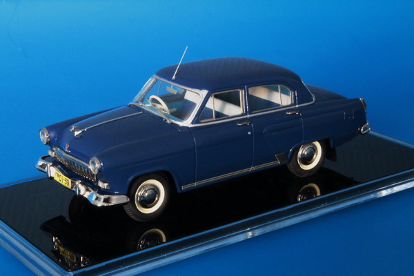 М-21П (правый руль; в деталировке 2-й серии) - Тёмно-синий 1961 г. ICV153 Модель 1:43