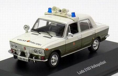 ВАЗ 2103 Полиция ГДР / vaz-2103 «volkspolizei» ddr CCC050 Модель 1:43