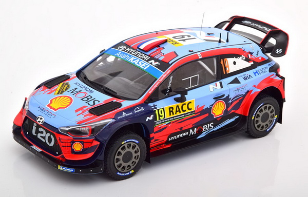 Модель 1:18 Hyundai i20 Coupe WRC №19 Rally Catalunya (Sebastien Loeb - Daniel Elena)