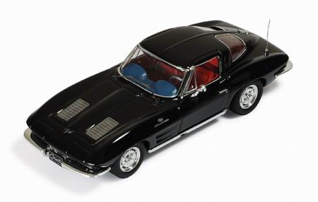 Модель 1:43 Chevrolet Corvette Stingray - black with red Interiors