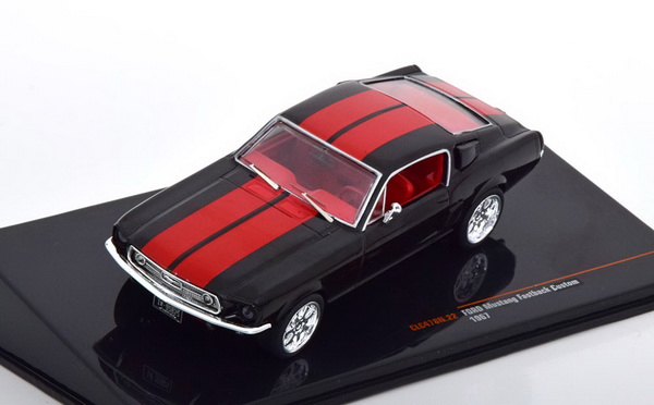 Модель 1:43 Ford Mustang Fastback Custom - 1967 - black/red