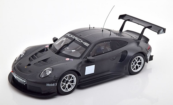 Модель 1:18 Porsche 911 RSR Pre-Season Test Car 2020 Matt black