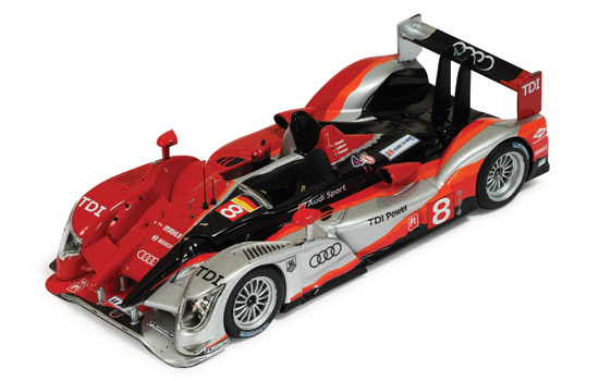 Модель 1:43 Audi R15 TDi №8 2nd LMP1 Le Mans (Andre Lotterer - Marcel Fassler - Benoit Treluyer)