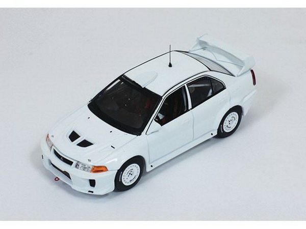 mitsubishi lancer evo v rally spec - white MDCS012 Модель 1:43