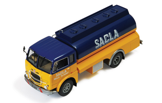 Модель 1:43 FIAT 682N ~SACLA~ Fuel Transporter (топливозаправщик) 1966