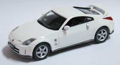 Модель 1:43 Nissan 350Z Nismo - white