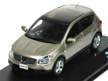 Модель 1:43 Nissan Qashqai-Dualis (RHD) - beige