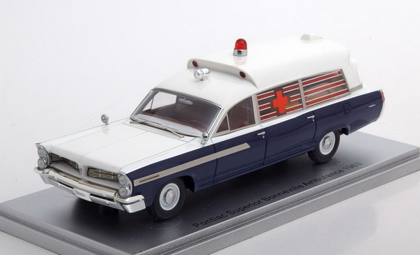 Модель 1:43 Pontiac Superior Bonneville Ambulance