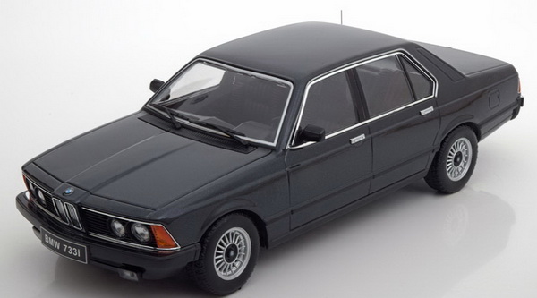 Модель 1:18 BMW 733i (E23) - black