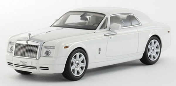 Rolls-Royce Phantom Coupe - english white II 05531EW Модель 1:43