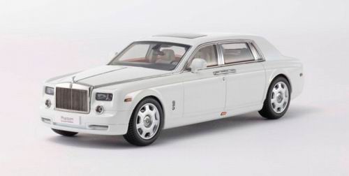Модель 1:43 Rolls-Royce Phantom EWB - english white II