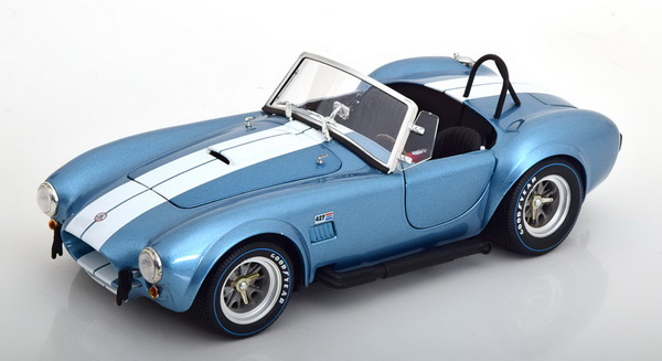 shelby cobra 427 s/c roadster 1962 - light blue met. 08048SBL Модель 1:18