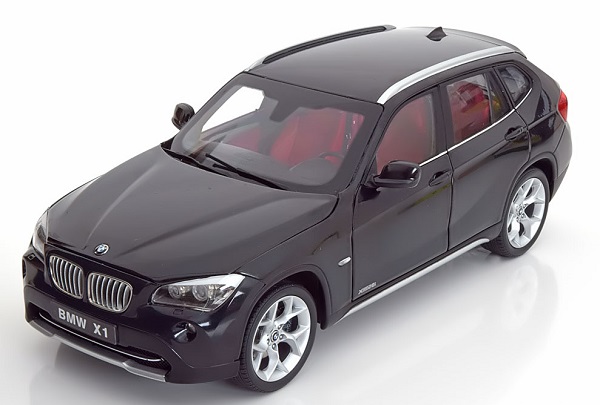 Модель 1:18 BMW X1 (E84) sDrive 28i - black met