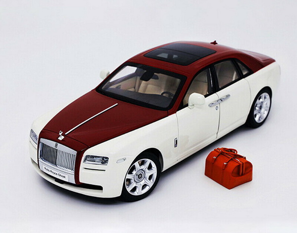Модель 1:18 Rolls-Royce Ghost SWB (LHD) - red/white