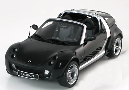 Модель 1:18 Smart Roadster Coupe - black/silver
