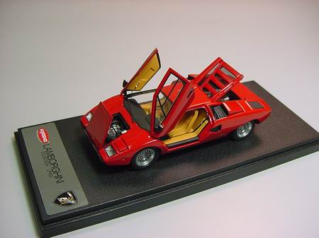 Модель 1:43 Lamborghini Countach LP 400 - red (MR for KYOSHO)