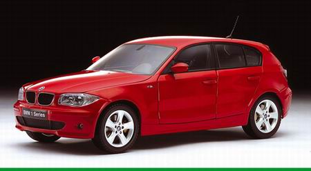 Модель 1:18 BMW 120i (E87) - red