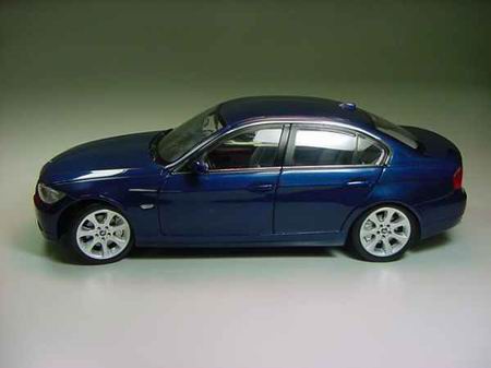 Модель 1:18 BMW 3-series (E90) - blue