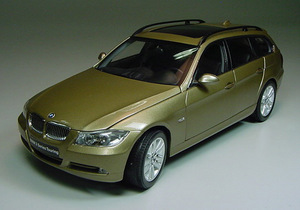 Модель 1:18 BMW 3-series Touring (E91) - beige