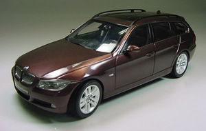 Модель 1:18 BMW 3-series Touring (E91) - red