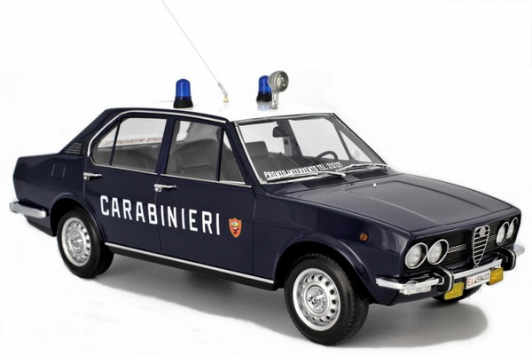 Модель 1:18 Alfa Romeo Alfetta 1.8 «Carabinieri» - dark blue/white (L.E.120pcs)