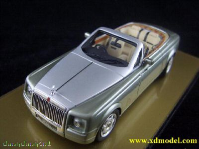 Модель 1:43 Rolls-Royce 100EX - silver