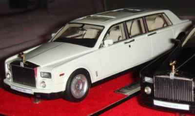 Модель 1:43 Rolls-Royce Phantom LWB - white