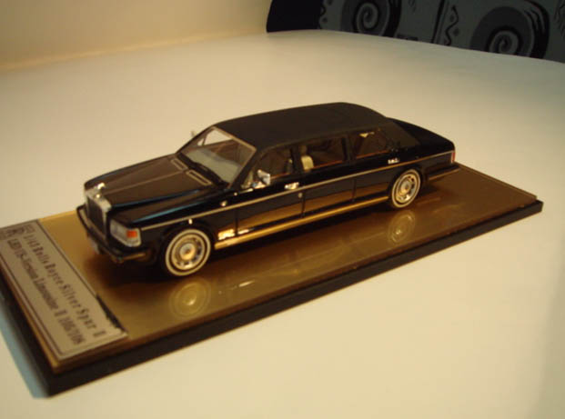 rolls-royce silver spur ii limousine us-version LC0002 Модель 1:43