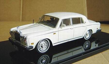 Модель 1:43 Rolls-Royce Silver Wraith II (open door) - black or white