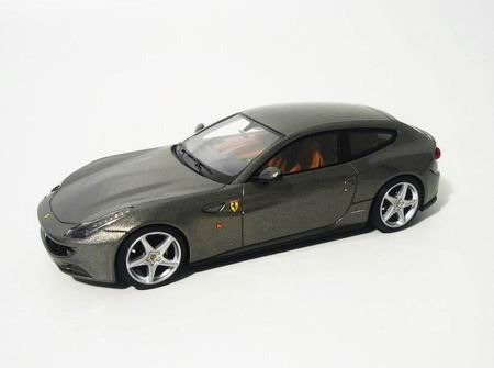 Модель 1:43 Ferrari FF - grigio ferro met