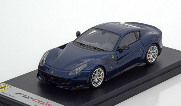 Модель 1:43 Ferrari F12tdf - blue