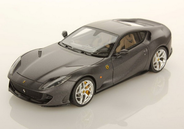 Модель 1:43 Ferrari 812 Superfast - grigio caldo opaco