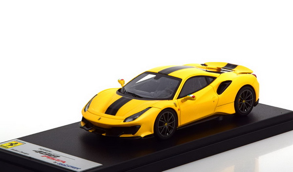 Модель 1:43 Ferrari 488 Pista - yellow/black