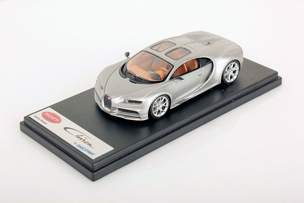 Модель 1:43 Bugatti Chiron Sky View - silver