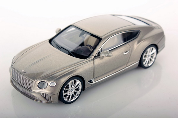 Модель 1:43 Bentley Continental GT Coupe - extreme silver