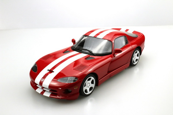 Модель 1:18 Dodge Viper GTS Coupe - red/white