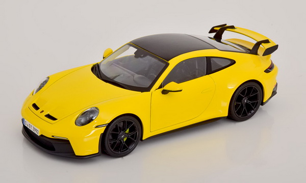 Модель 1:18 Porsche 911 (992) GT3 2022 - yellow