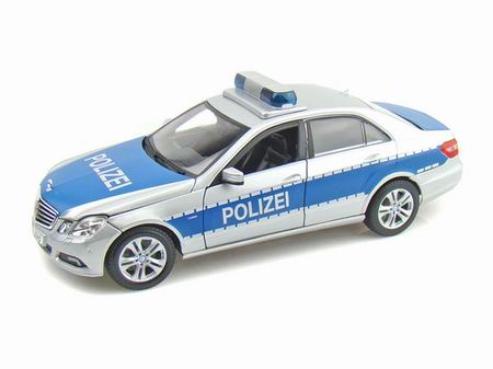 Модель 1:18 Mercedes-Benz E Class (W212) «Polizei»