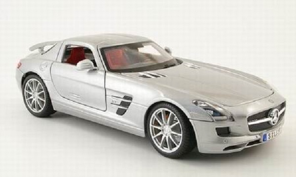 Модель 1:18 Mercedes-Benz SLS 6.3 AMG - silver