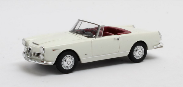 Модель 1:43 Alfa Romeo 2600 spider - 1962-65 - White