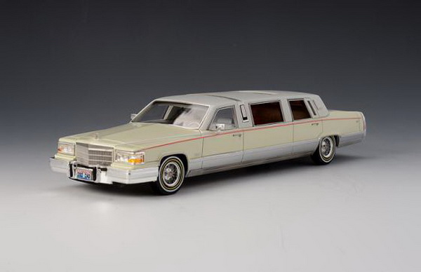 cadillac brougham limousine - white GLM43100202 Модель 1:43