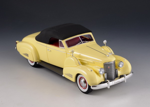 Модель 1:43 Cadillac V16 Convertible Coupe (закрытый) - yellow (L.E.199pcs)