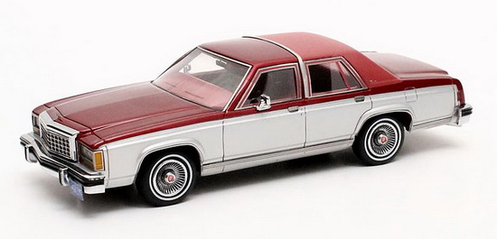 Модель 1:43 Ford Crown Victoria - silver/red