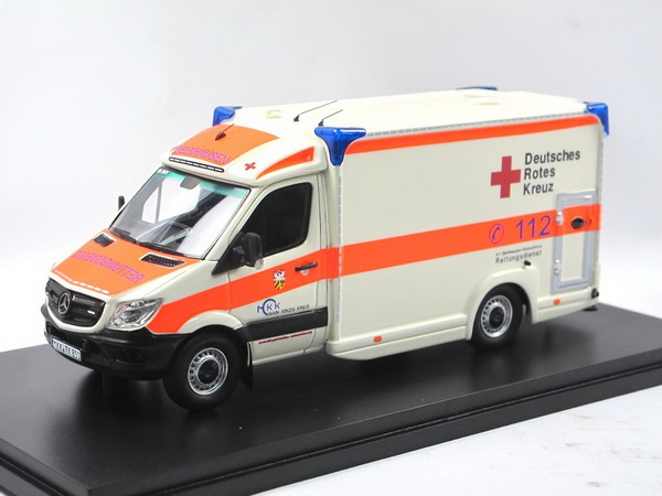 mercedes-benz sprinter 319 cdi ambulance miesen "deutsches rotes kreuz" MX41302-211 Модель 1:43