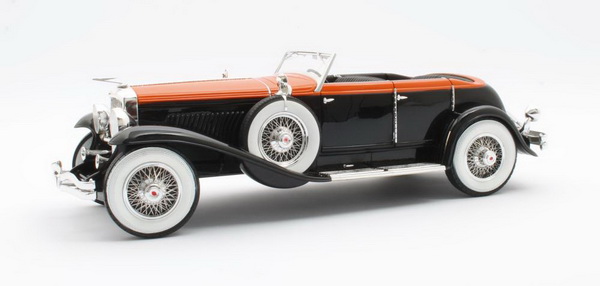 Модель 1:18 Duesenberg Model J Riviera Pheaton by Brunn - orange/black